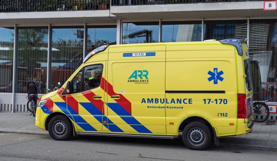海东病人转院是自己找救护车还是医院护送